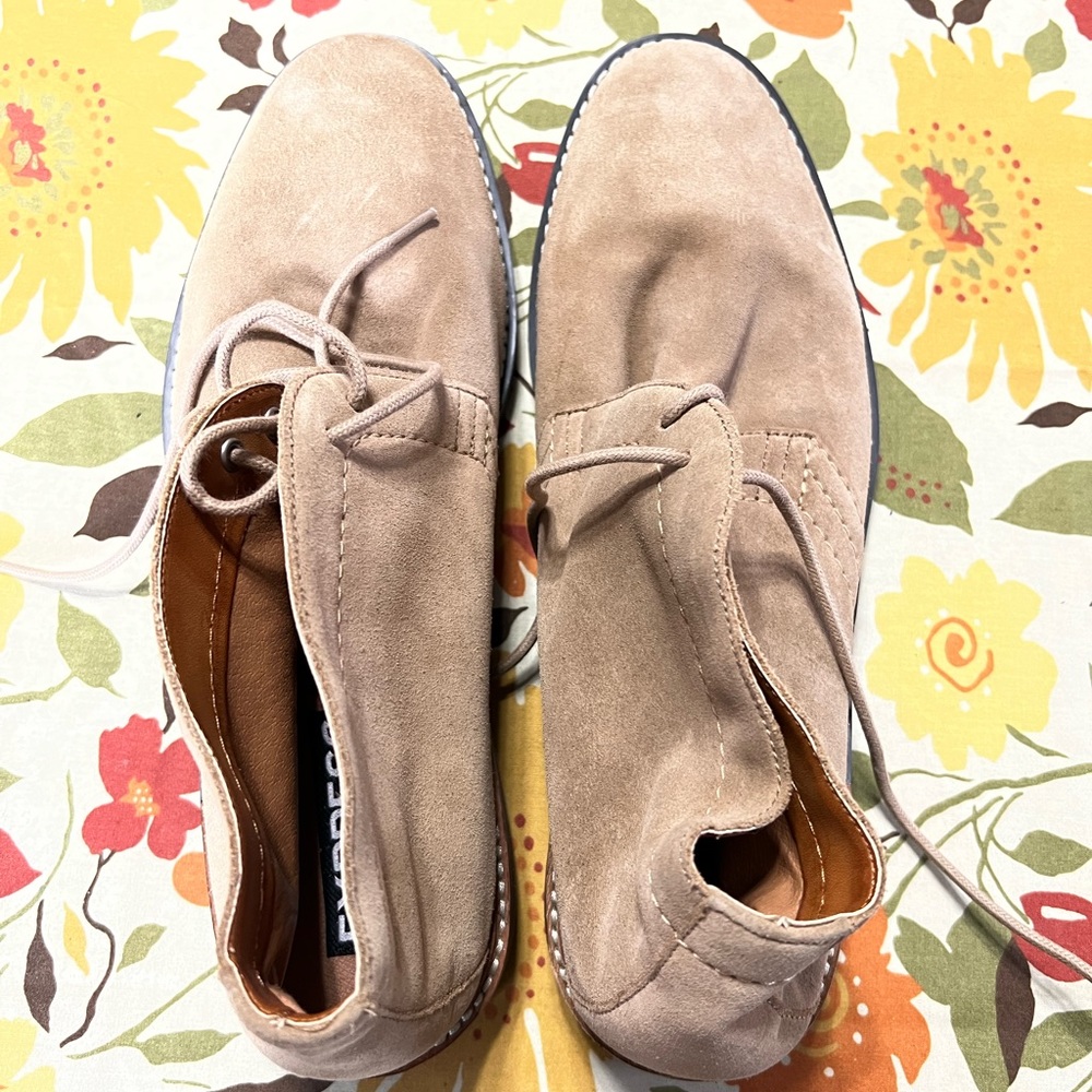 Express Genuine Suede Leather Tan Chukka Ankle Boot Lace Up Men 9.5‎ NWOB 55285